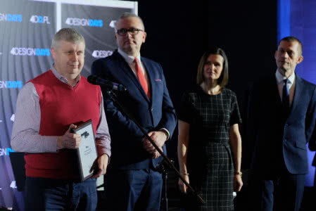 Michał Pesta odbiera nagrodę Firma Roku 2018. Michał Pesta odbiera nagrodę Firma Roku 2018.