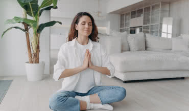 Akustyka wnętrz: jak stworzyć komfortowe i ciche pomieszczenie?