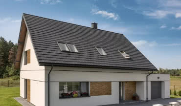 Dachówka ceramiczna czy betonowa - co lepiej sprawdzi się na dachu? 